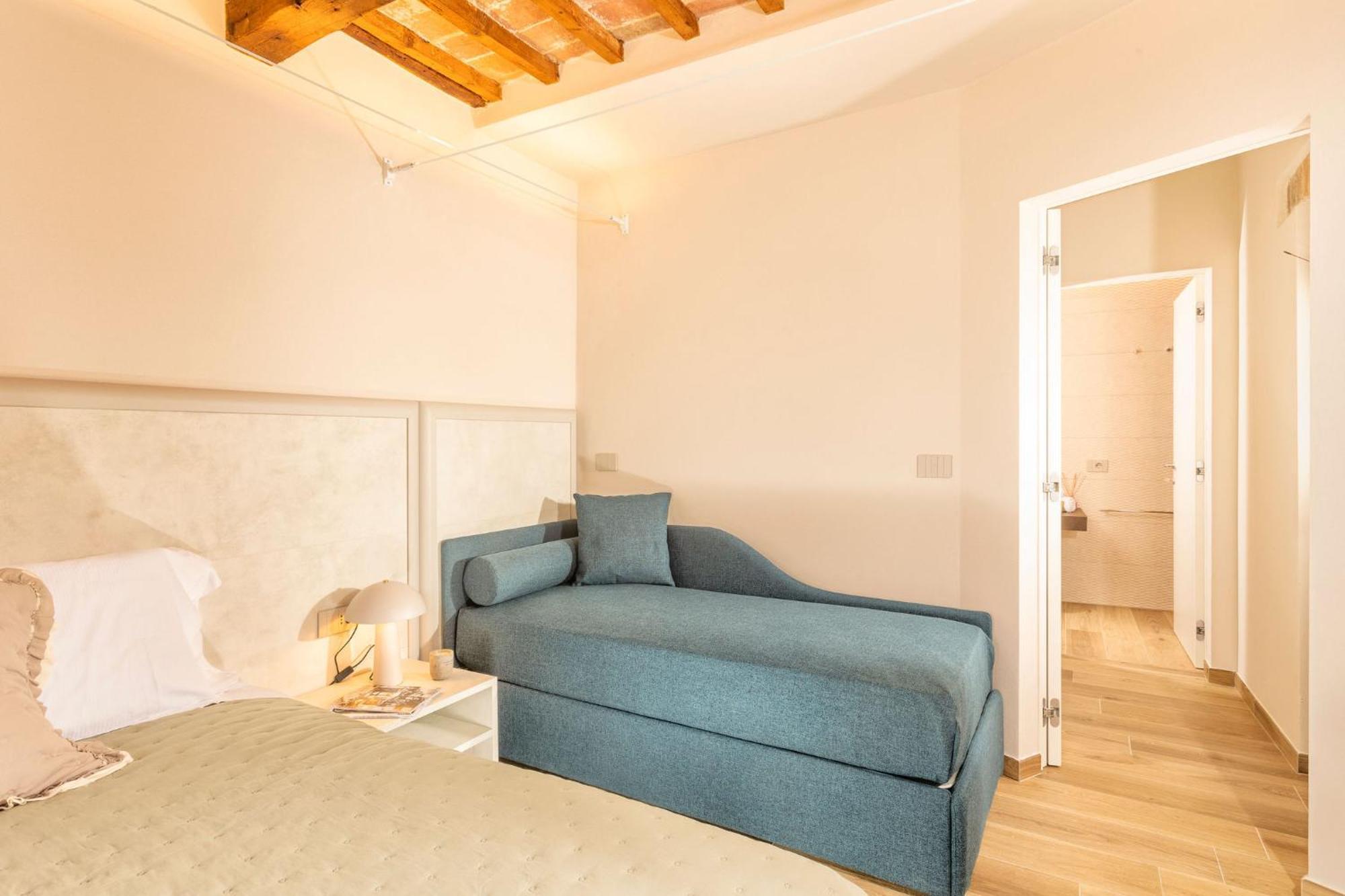 Palazzo Falcinelli Luxury Room In Montepulciano Center With Air Conditioning And Elevator Экстерьер фото