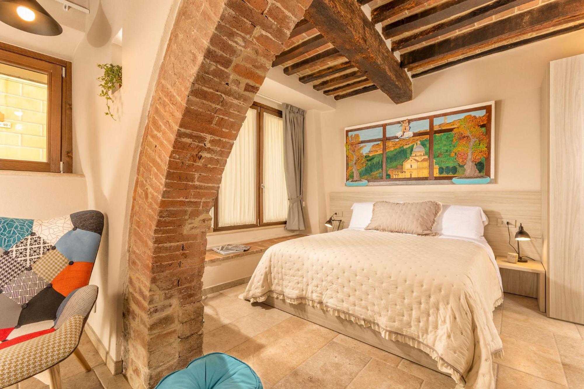 Palazzo Falcinelli Luxury Room In Montepulciano Center With Air Conditioning And Elevator Экстерьер фото